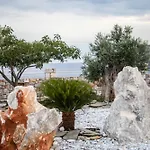 Hotel apartamentowy Armenopetra View