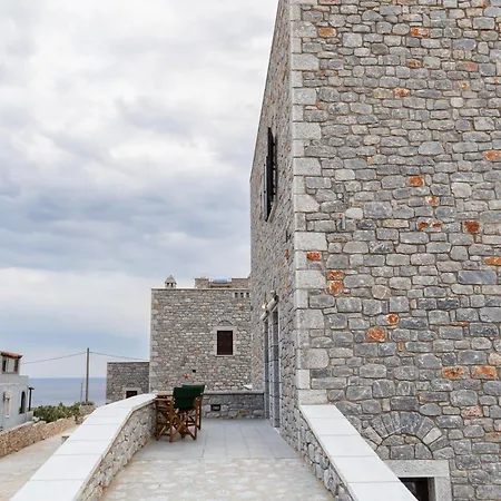 Ξενοδοχείο με διαμερίσματα Armenopetra View 3*