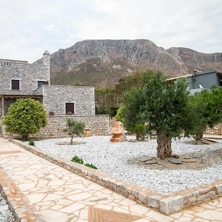 Ξενοδοχείο με διαμερίσματα Armenopetra View Gerolimenas 3*