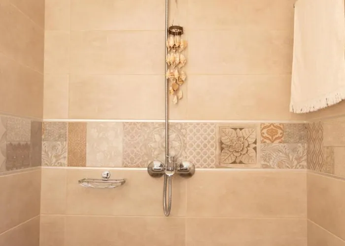 Armenopetra View Еролимин