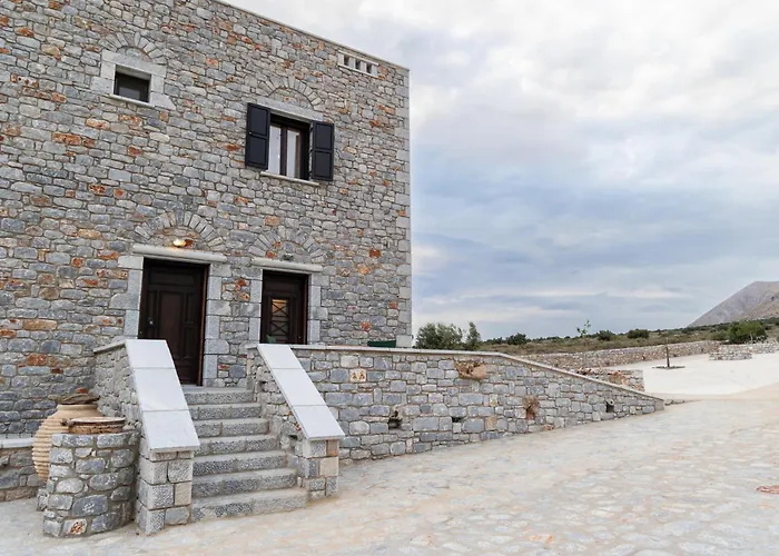 Apart-hotel Armenopetra View Yerolimin