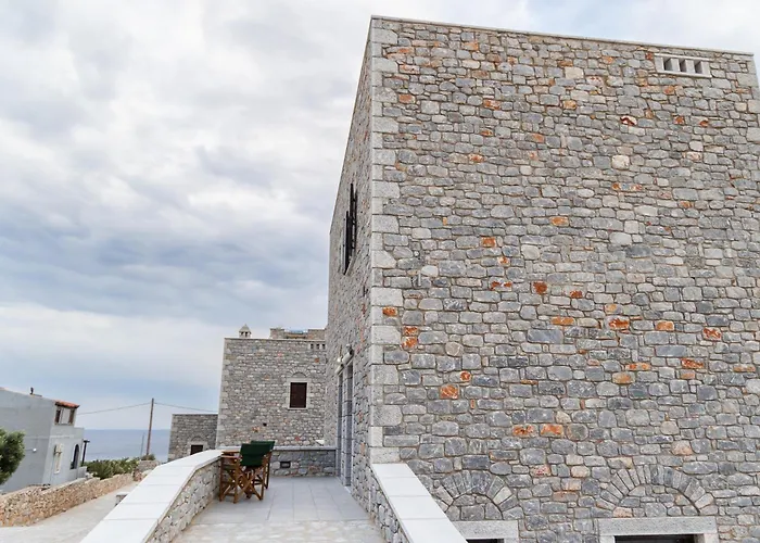 Armenopetra View Yerolimin