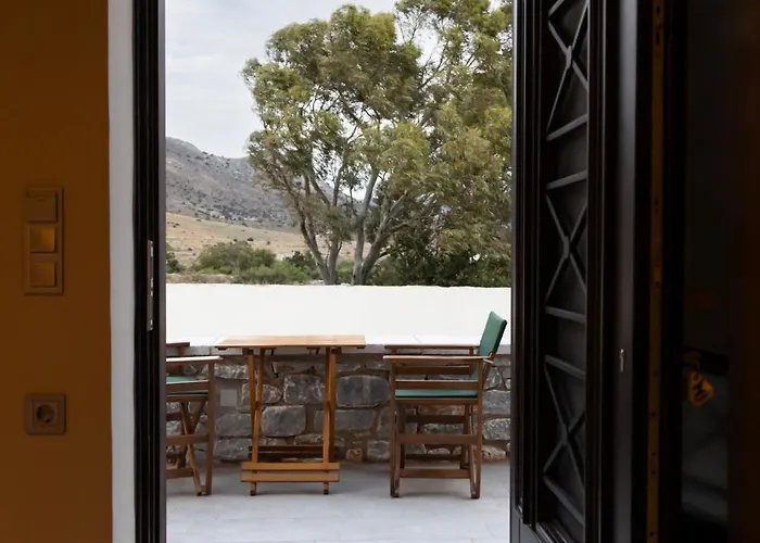 Apart-hotel Armenopetra View 3*