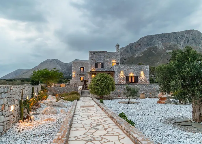 Apart-hotel Armenopetra View Yerolimin